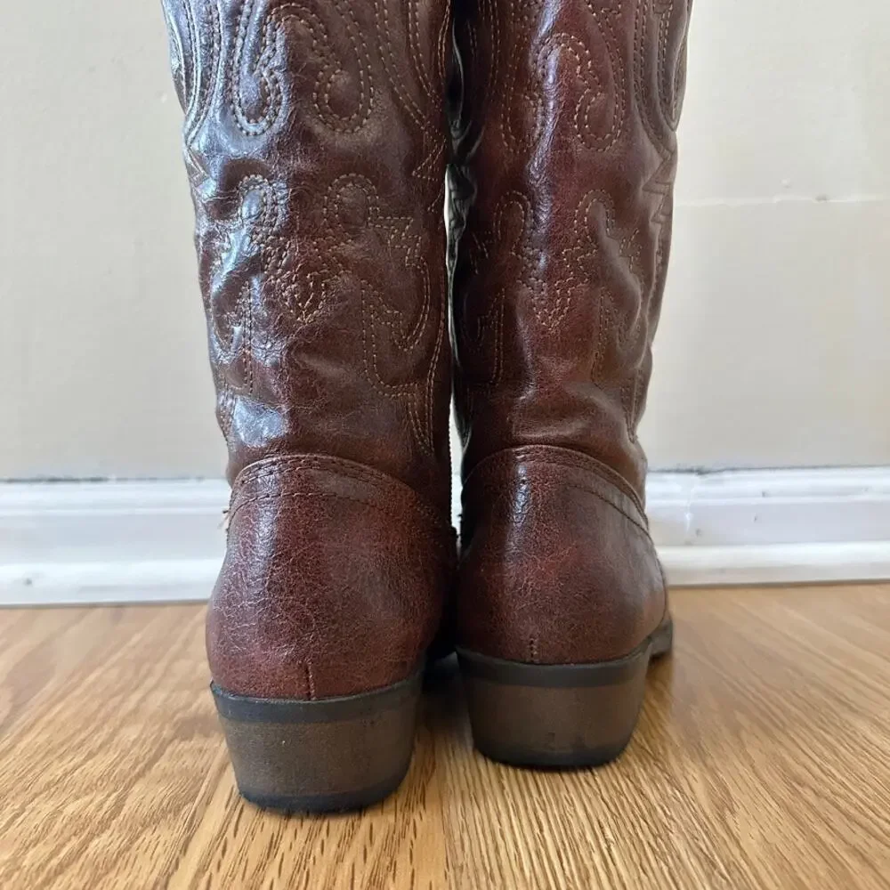 Cherokee Faux Leather YOUTH SIZE 2 Cowboy Boot Embroidered Western Brown